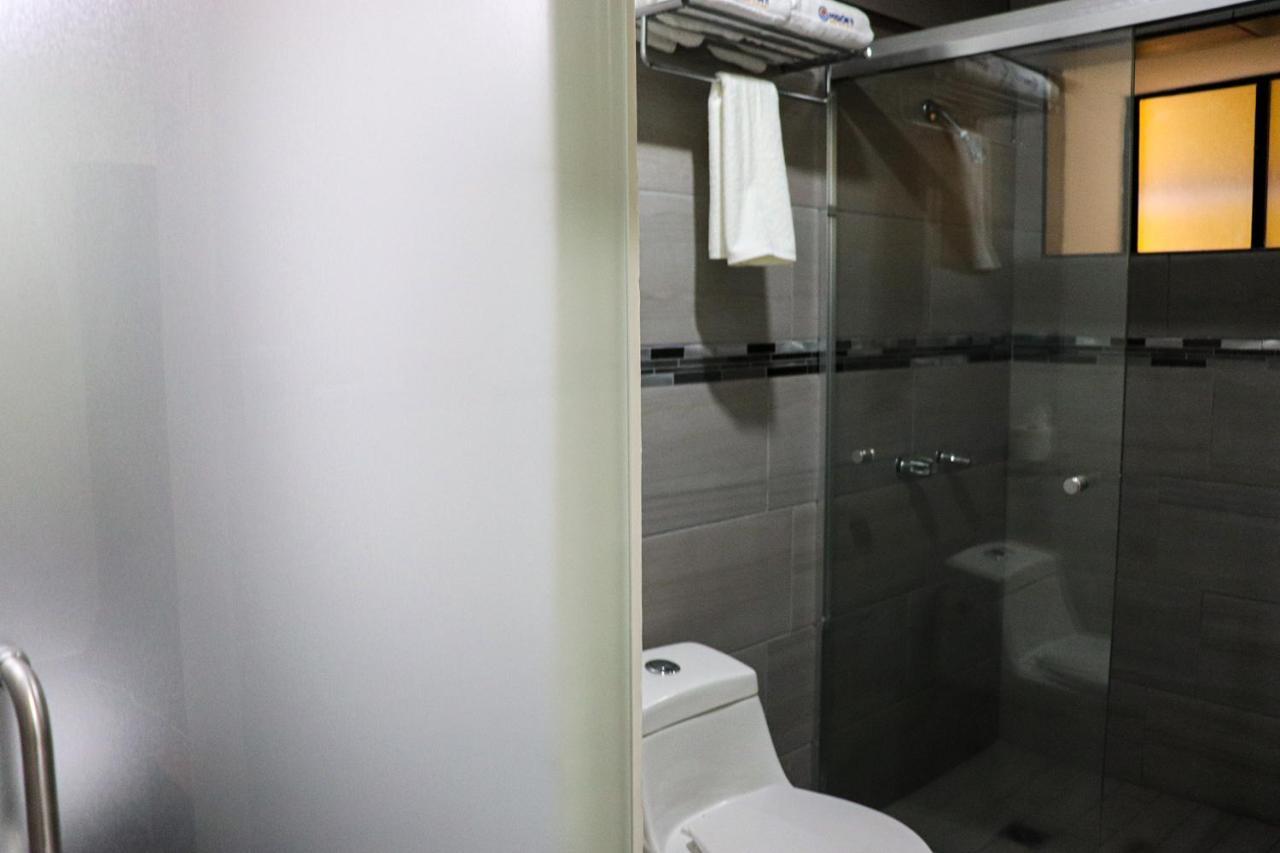 Hotel Mision 11 تيجوانا المظهر الخارجي الصورة